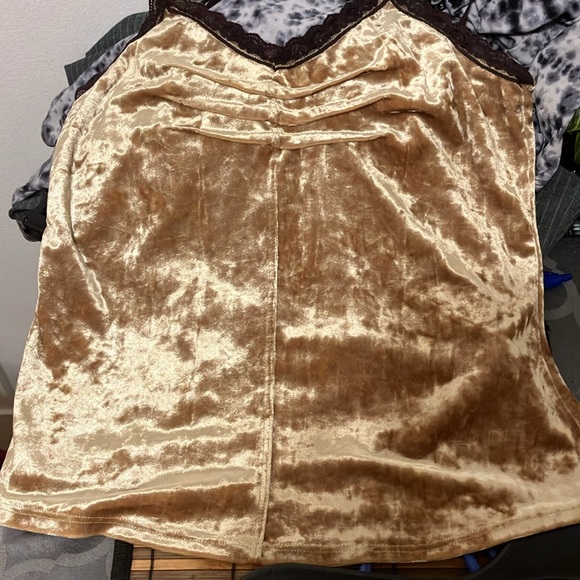 Top - Picture 4 of 4